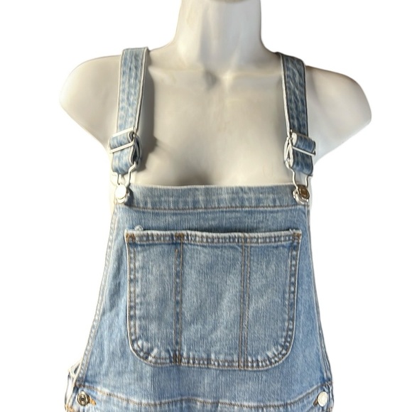 NWT Old Navy Blue Jean Overalls Womens Size 6 Straight Leg - Picture 2 of 10